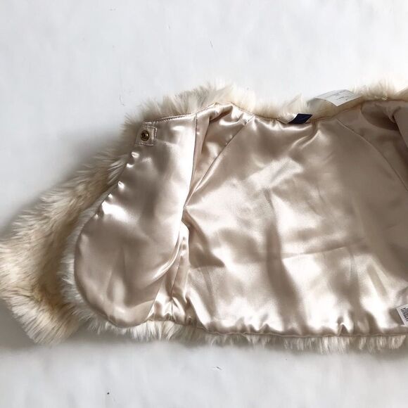 Babygap NWT faux fur shrug jacket 12-24 months - Picture 5 of 7